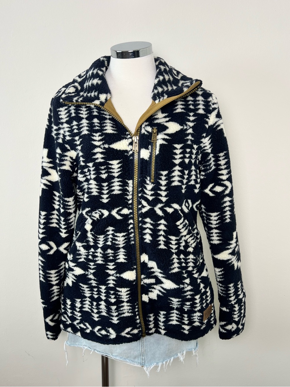 Pendleton Alder Berber Fleece Jacket Womens S Juniper Mesa Navy/Black Geometric - Picture 2 of 10